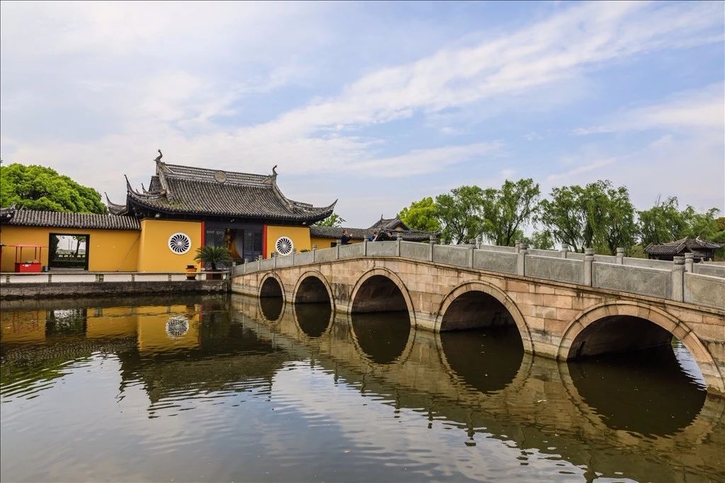 古鎮(zhèn)最美季節(jié)，你就是畫中人