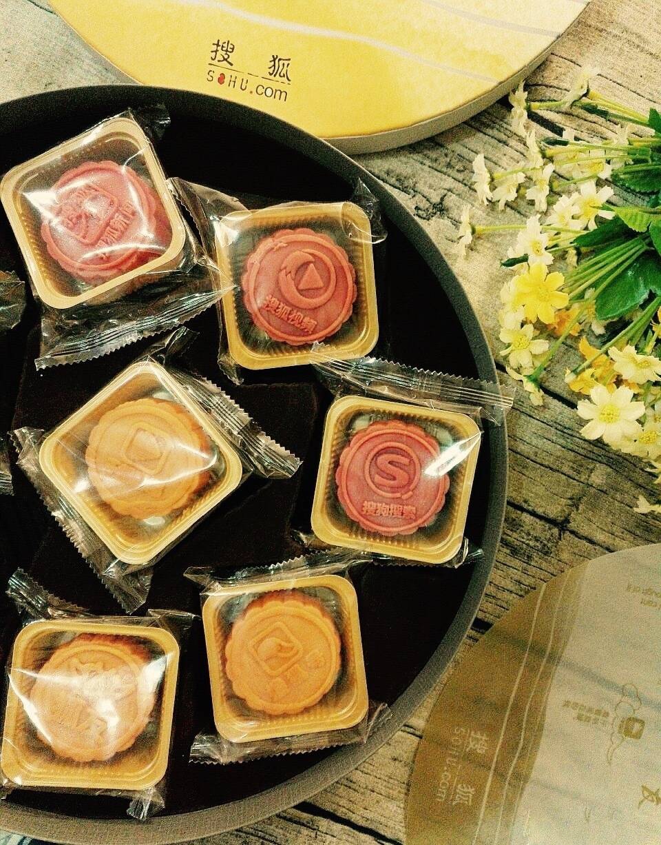 中秋月餅包裝設(shè)計(jì)，創(chuàng)意滿滿的包裝設(shè)計(jì)