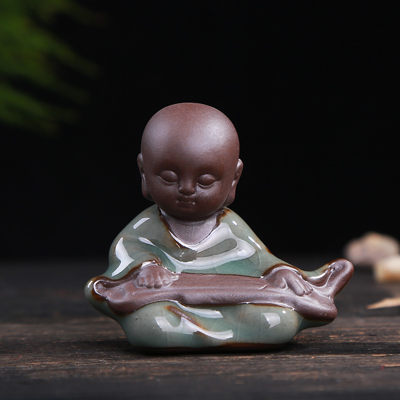 別具風(fēng)味的文竹陶瓷盆景，禪意小和尚盆景圖片