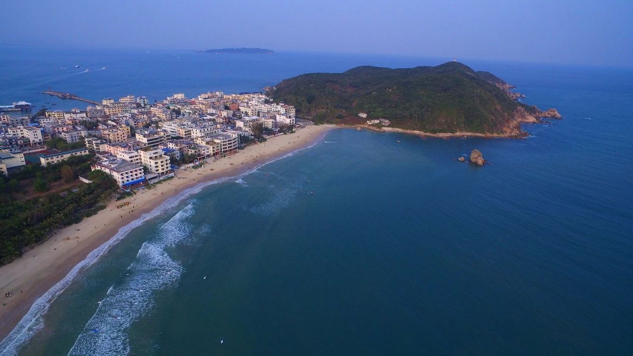 三亞·六甲，大海中放肆的玩才對(duì)得起青春