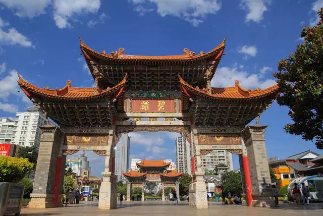 杭州·秀酒店，像上世紀(jì)劇場(chǎng)上演一場(chǎng)故事