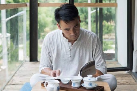 尋·尋客棧，一家超大藏書閣民宿設(shè)計(jì)