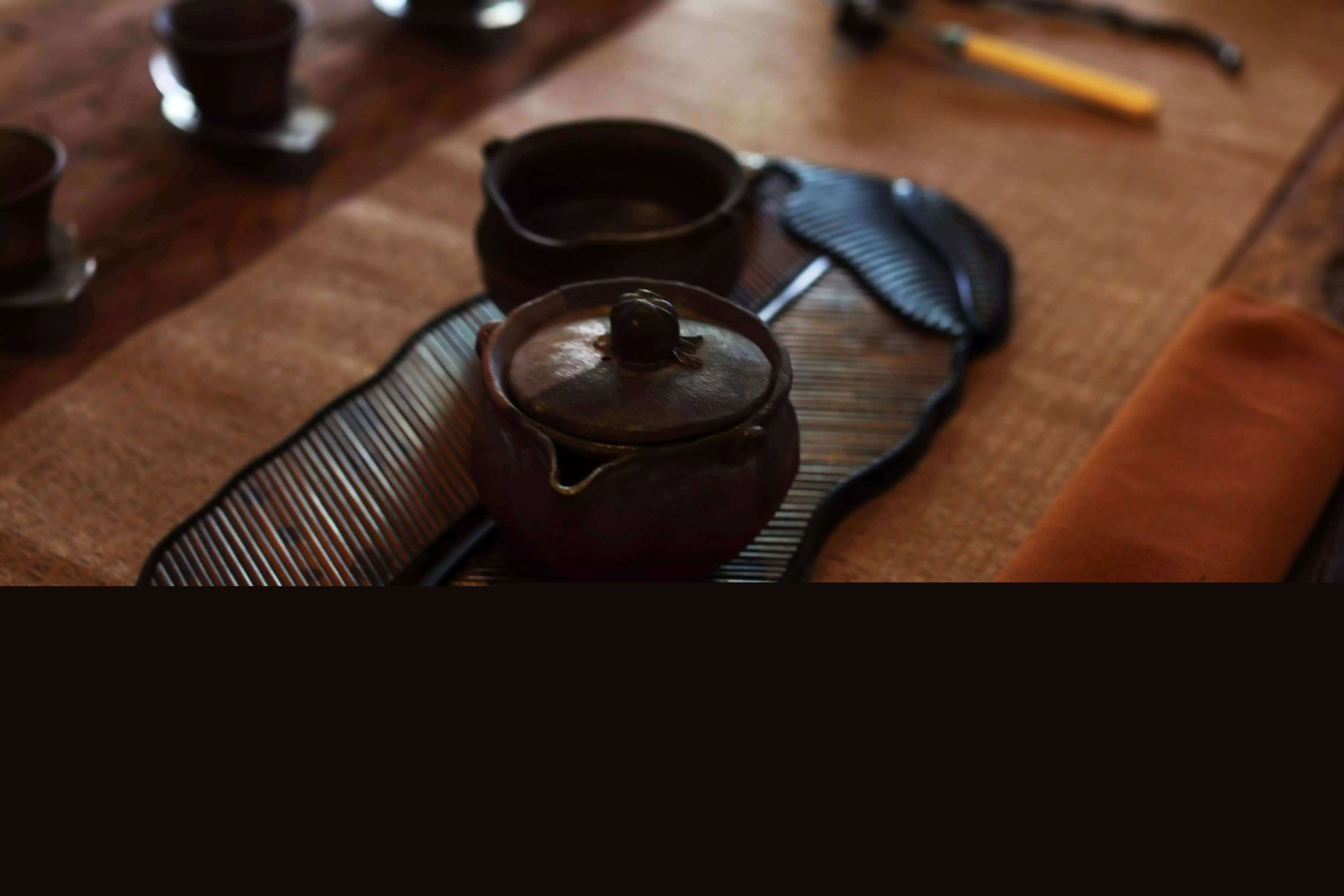 茶桌宏觀世界，茶湯沁人心