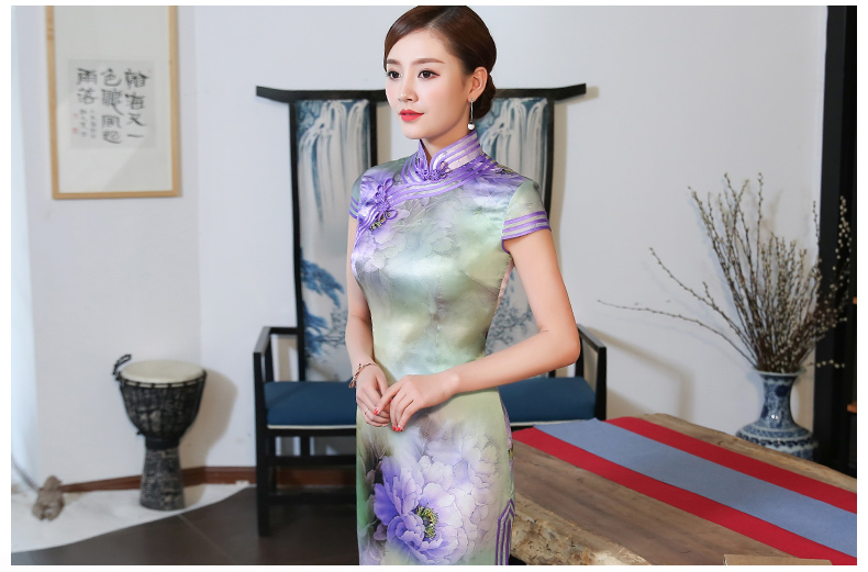 高貴紫清旗袍，唯美嬌艷旗袍裙