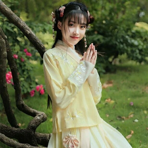 雨縑縑意漢服，清新刺繡襦裙?jié)h服圖片