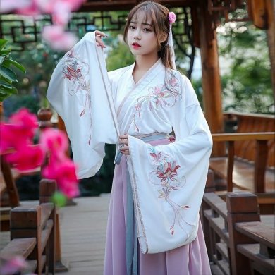 四款清淡平易交領(lǐng)漢服，瀟灑飄逸漢服圖片