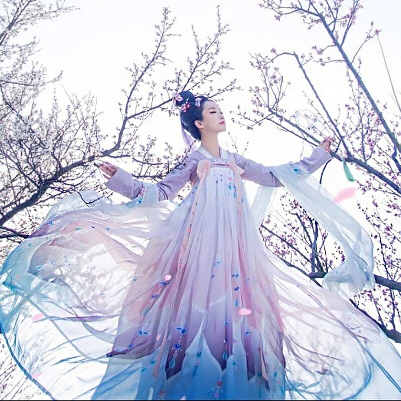 古風(fēng)優(yōu)美淡雅，仙氣縹緲漢服