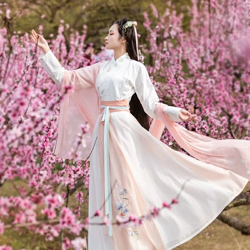 仙女縹緲漢服，且看韶華傾負(fù)