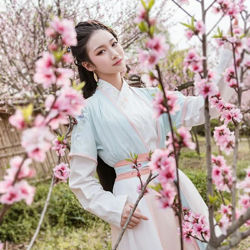 仙女縹緲漢服，且看韶華傾負(fù)