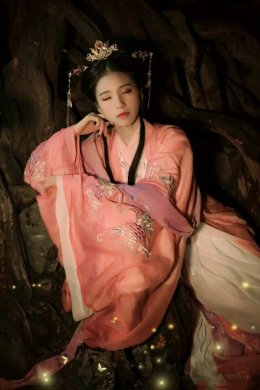粉紅齊腰襦裙?jié)h服，魏晉風(fēng)大袖衫彩虹裙圖片