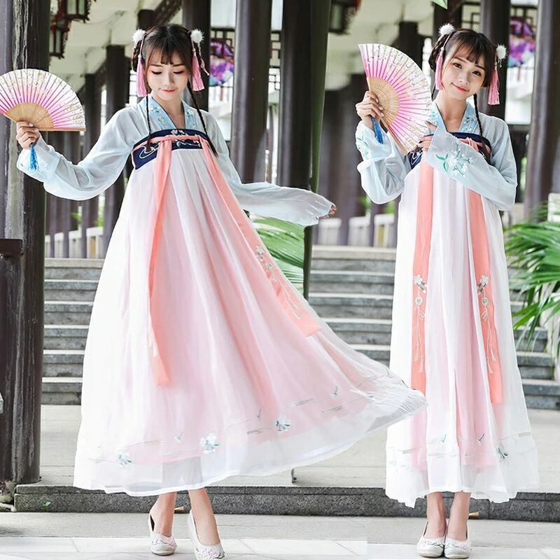 復(fù)古中國(guó)風(fēng)長(zhǎng)袖漢服，仙女襦裙繡花漢服圖片