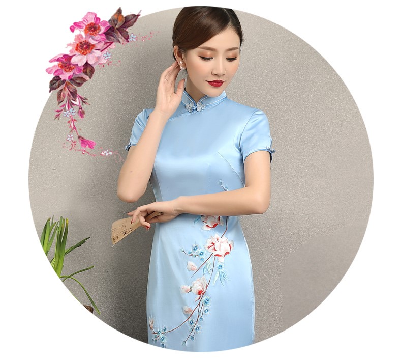 淡藍(lán)清新繡花旗袍，散香時(shí)尚旗袍裙