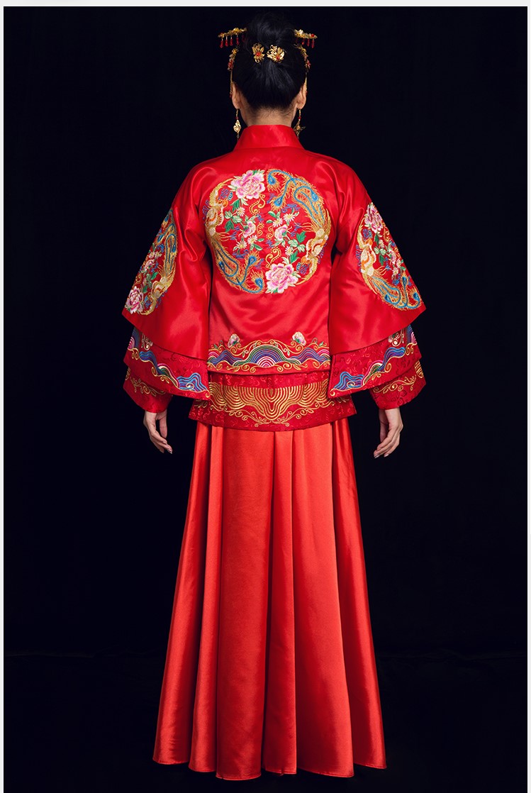 金玉良緣中式禮服，鳳穿牡丹新娘禮服