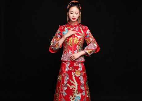 高貴華美中式禮服，秀禾龍鳳褂新娘禮服