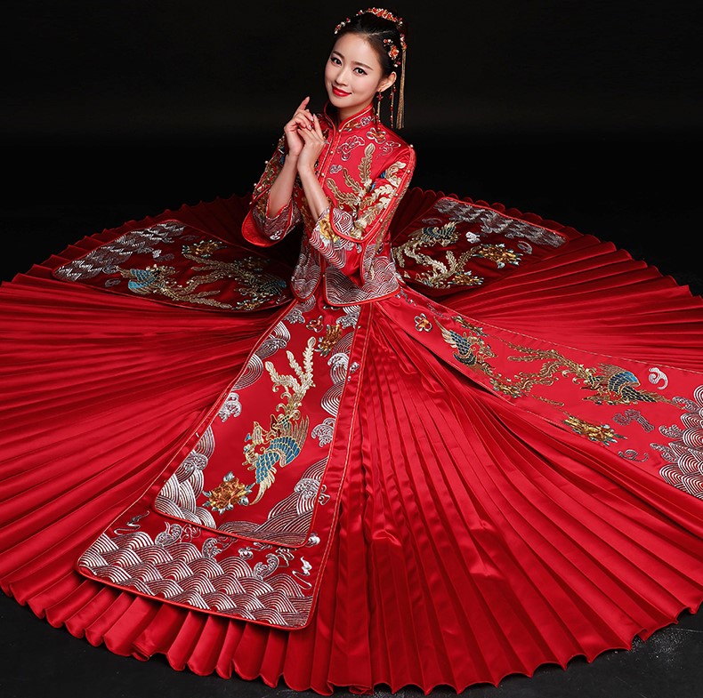 高貴華美中式禮服，秀禾龍鳳褂新娘禮服