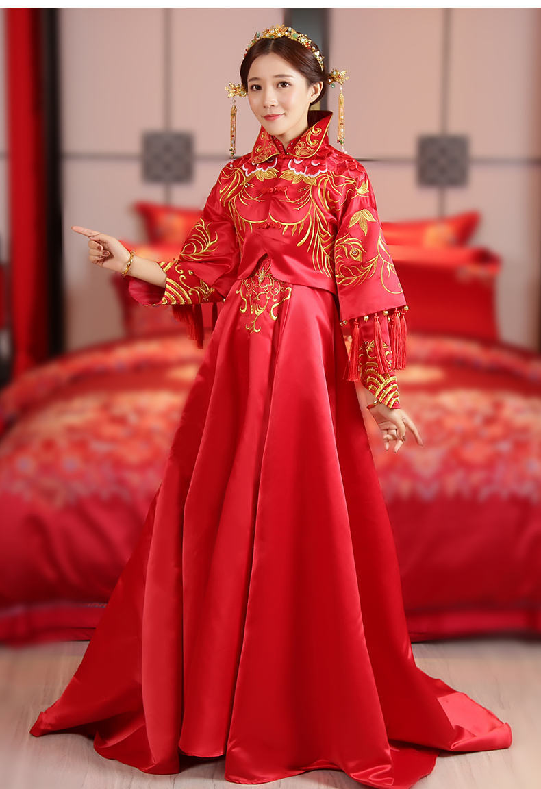 中國(guó)紅氣質(zhì)拖尾新娘禮服,唯美刺繡中式禮服