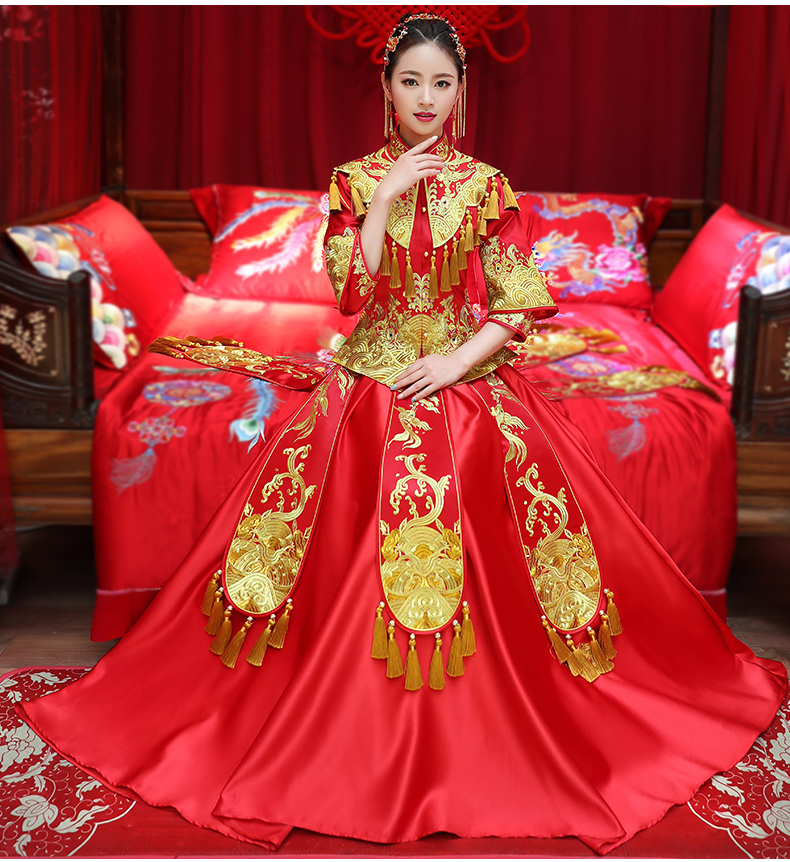 古韻悠揚(yáng)秀禾服中式禮服，奢華精致新娘禮服