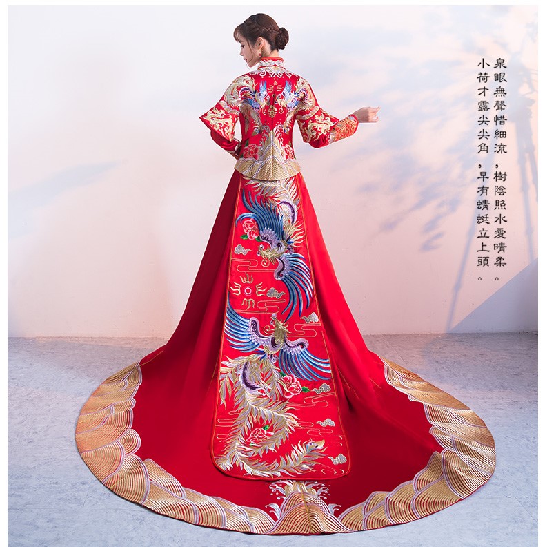 傳統(tǒng)古典中式禮服，新娘秀禾服結婚禮服