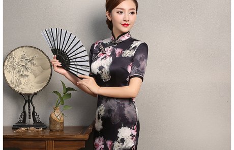夜雨粉白印花旗袍，短袖真絲旗袍裙