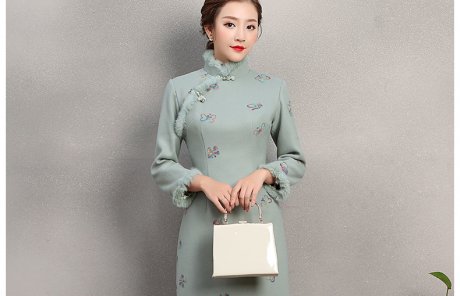 粉綠色舞蝶旗袍，兔毛包邊冬季旗袍裙