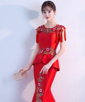 紅色顯瘦長(zhǎng)款中式禮服，中國(guó)風(fēng)魚(yú)尾晚禮服