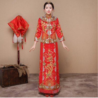 龍鳳之喜中式禮服，精致新娘結(jié)婚禮服