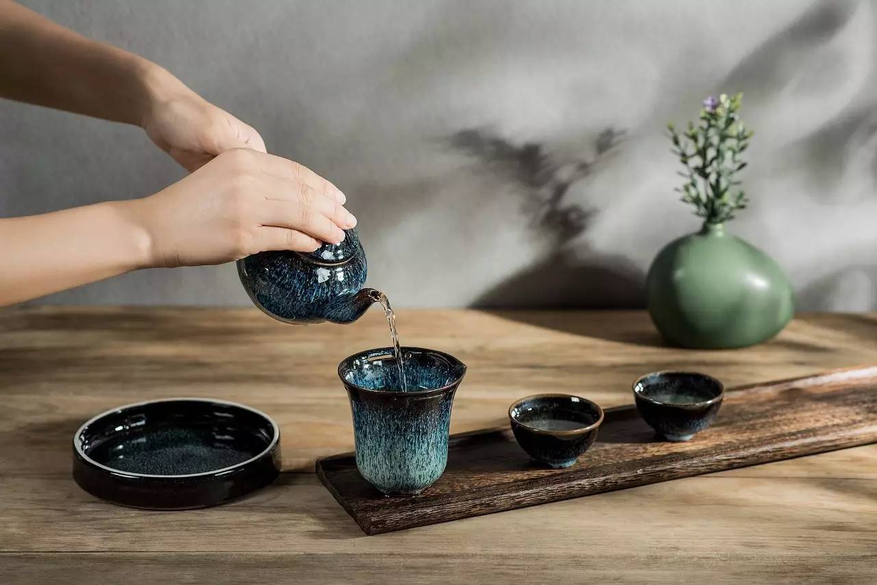傳承傳統(tǒng)手工藝，把傳統(tǒng)審美工藝融入生活器物
