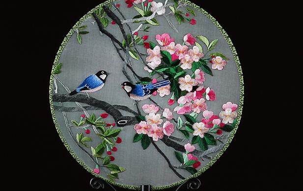 雙面真絲手工刺繡團扇，古典黑檀木宮扇子