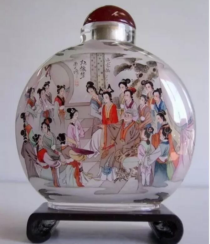 內(nèi)畫鼻煙壺，壺中天地間掌心中國美