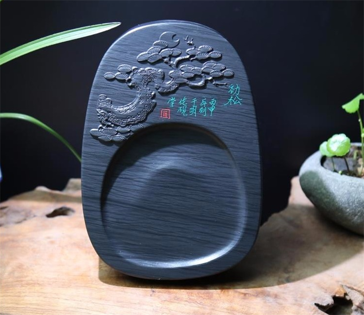 勁松暗香天然原石硯臺(tái)，文房四寶精品硯臺(tái)