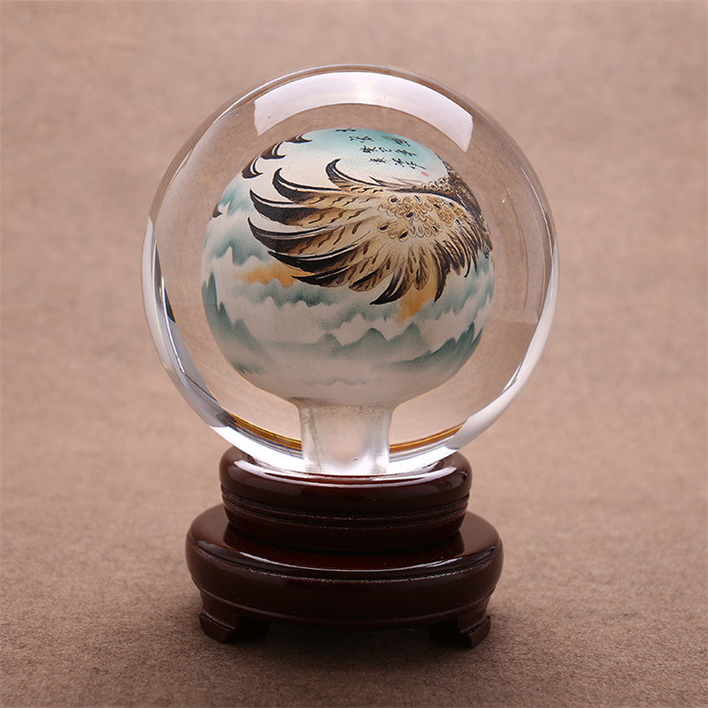 創(chuàng)意展宏圖鷹水晶球，水晶是什么？