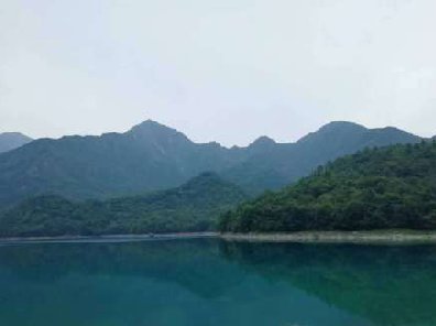 如詩如畫，恰似一幅山水風(fēng)景圖