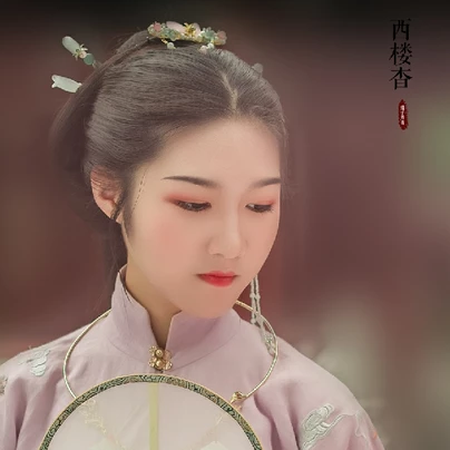 粉衣閨蜜古風(fēng)頭像，甜甜蜜蜜!