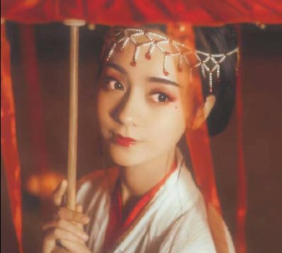 紅妝帶傘女生頭像，唯美古風(fēng)真人頭像