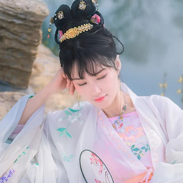 櫻粉清新女生頭像，唯美古風(fēng)真人頭像