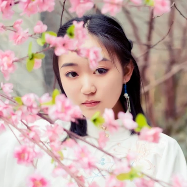 清新文藝淡雅女生頭像，唯美古風真人頭像