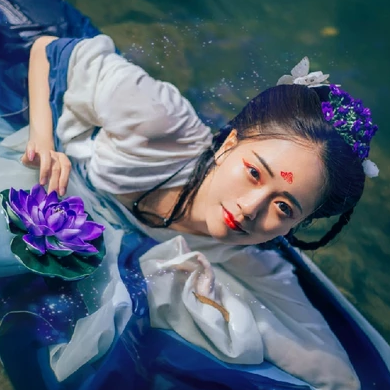 青蓮芙蓉女生頭像，唯美古風(fēng)真人頭像