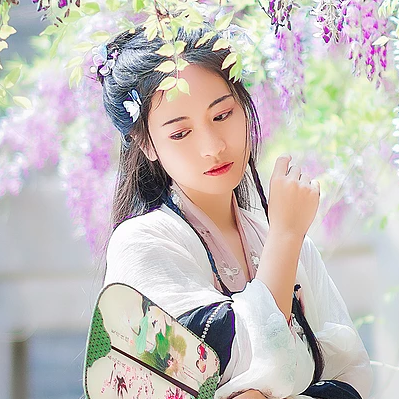 高貴氣質(zhì)紫藤女生頭像，唯美古風(fēng)真人頭像
