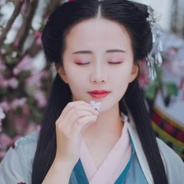 夢花期小清新女生頭像，唯美古風真人頭像