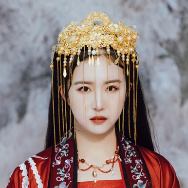 花嫁衣裳女生頭像，唯美古風(fēng)真人頭像
