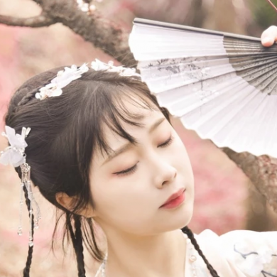 清新梅花仙子女生頭像，唯美古風(fēng)真人頭像