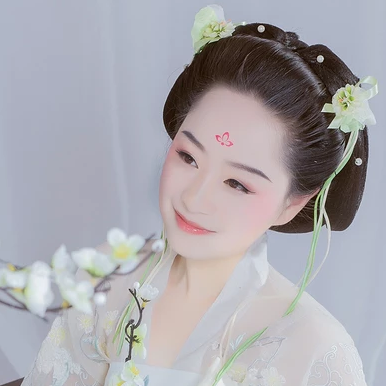 清新淡藍(lán)文藝女生頭像，唯美古風(fēng)真人頭像