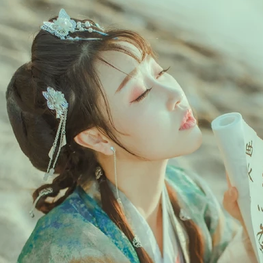 文藝漢服女生頭像，唯美古風(fēng)真人頭像