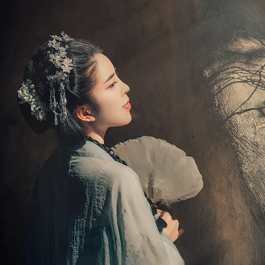 素雅笠紗女生頭像，唯美古風(fēng)真人頭像