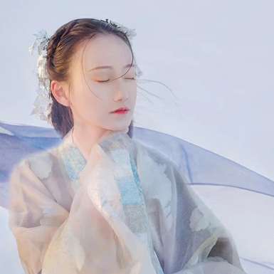 翩翩起舞帶傘女生頭像，唯美古風(fēng)真人頭像