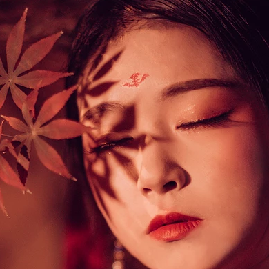 朱紅嬌艷女生頭像，唯美古風(fēng)真人頭像