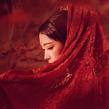 朱紅嬌艷女生頭像，唯美古風(fēng)真人頭像