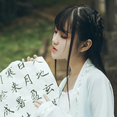 清新雅潔文藝女生頭像，唯美古風(fēng)真人頭像