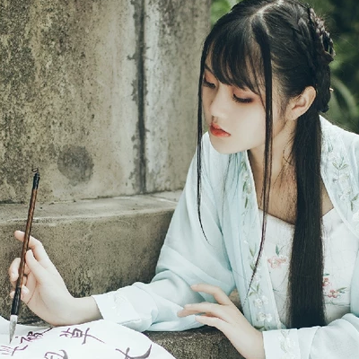 清新雅潔文藝女生頭像，唯美古風(fēng)真人頭像