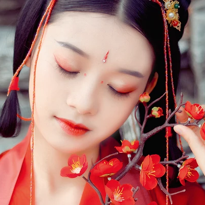 紅梅紅衣女生頭像，唯美古風(fēng)真人頭像